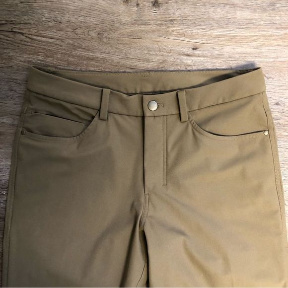 Lululemon Mens ABC Pant Classic, artifact, size 30 x 33.5 - Picture 4 of 12